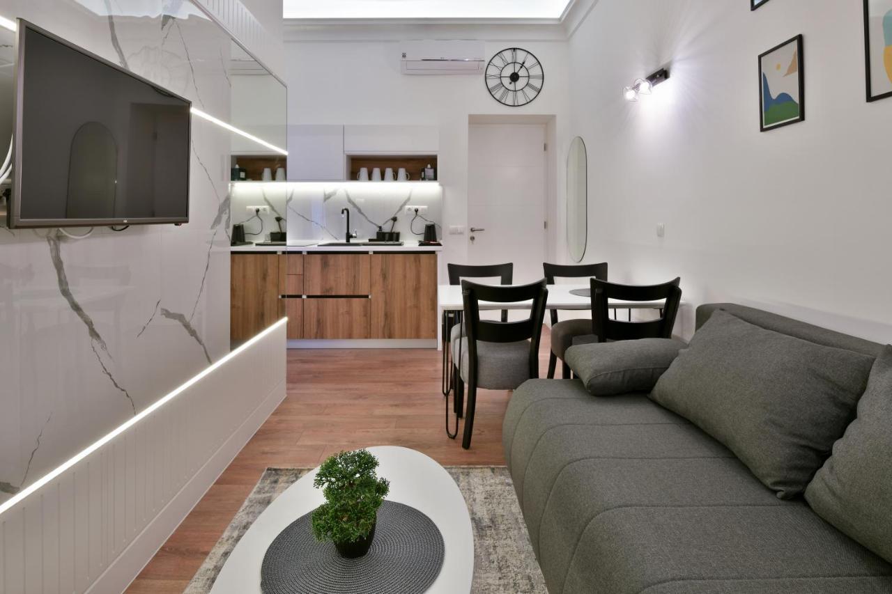 Luxury Galla Apartments In The City Center Сараево Экстерьер фото