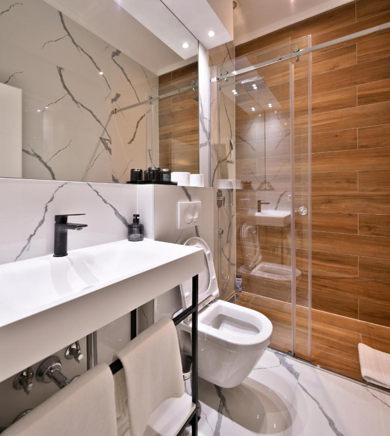 Luxury Galla Apartments In The City Center Сараево Экстерьер фото